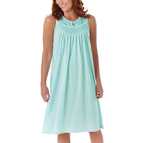 Ezi Sleepwear Other - Womens Cotton Sleeveless Nightgown MINT! NWT